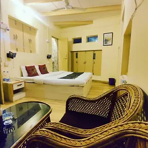 Yogi Soul Guest house Varanasi