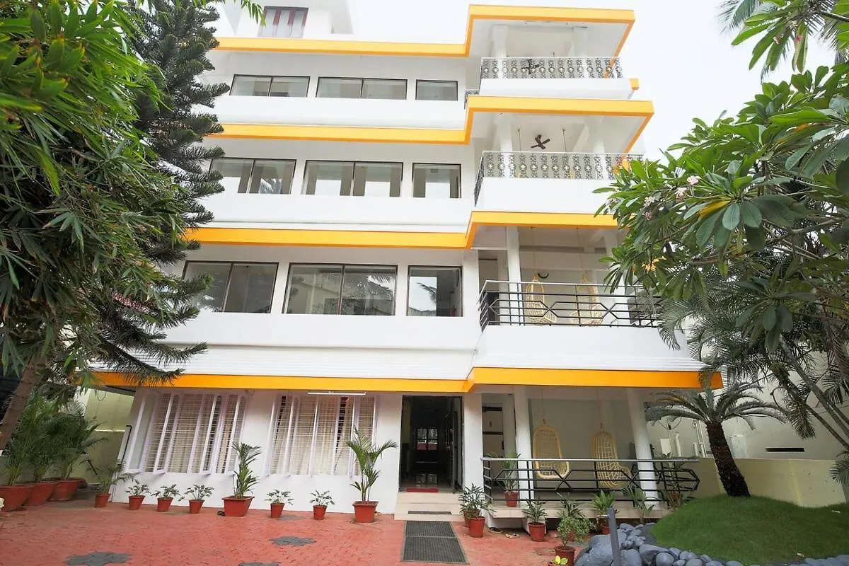 Hotel Moonlight, Kovalam, Kerala contacts